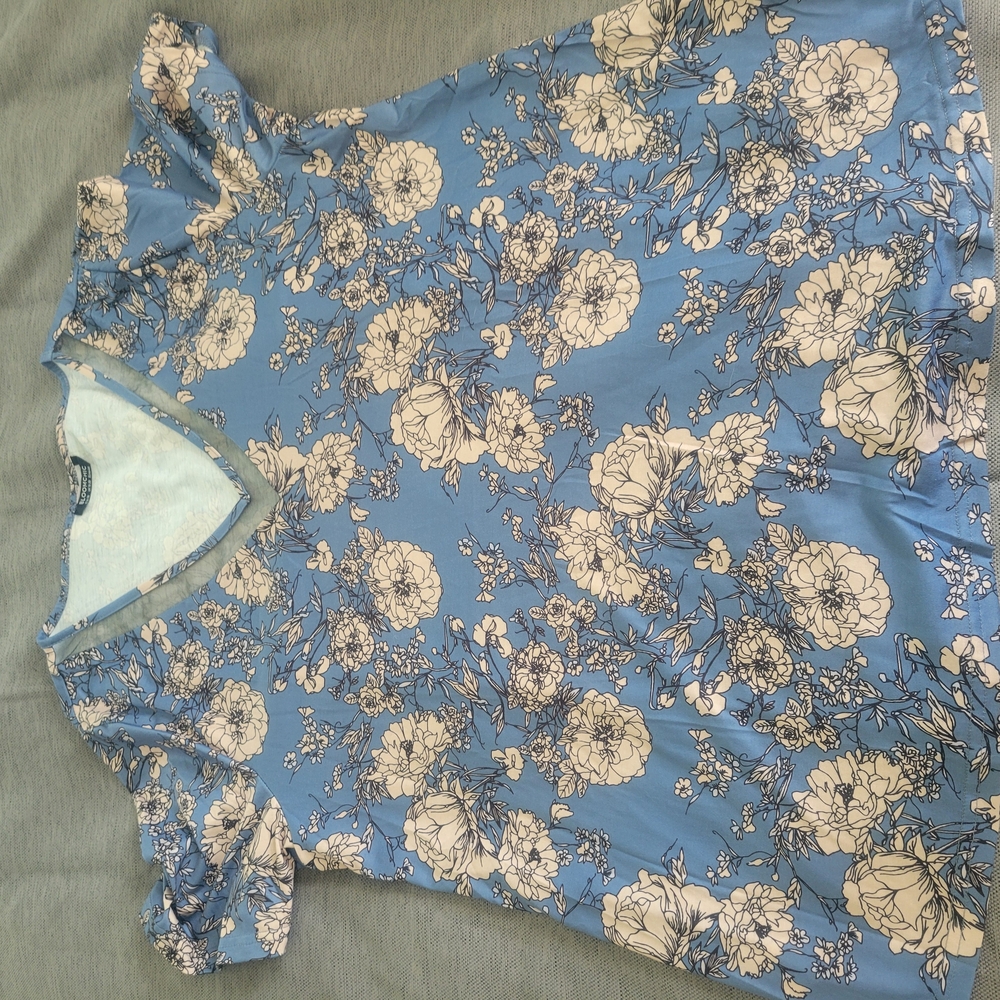Floral Blue and Cream Top